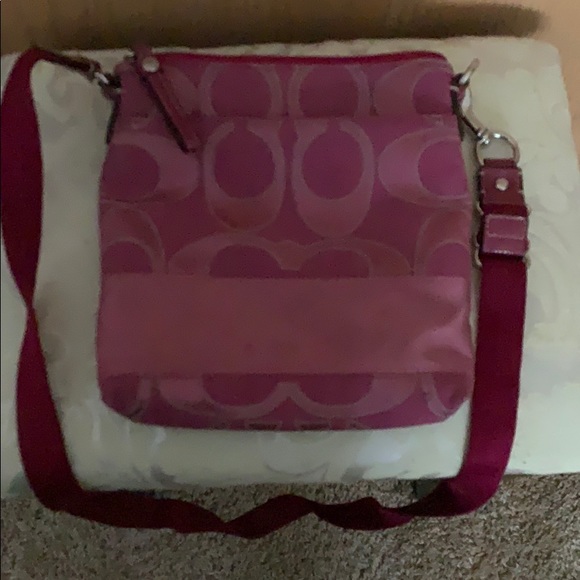 Purse - Picture 2 of 3